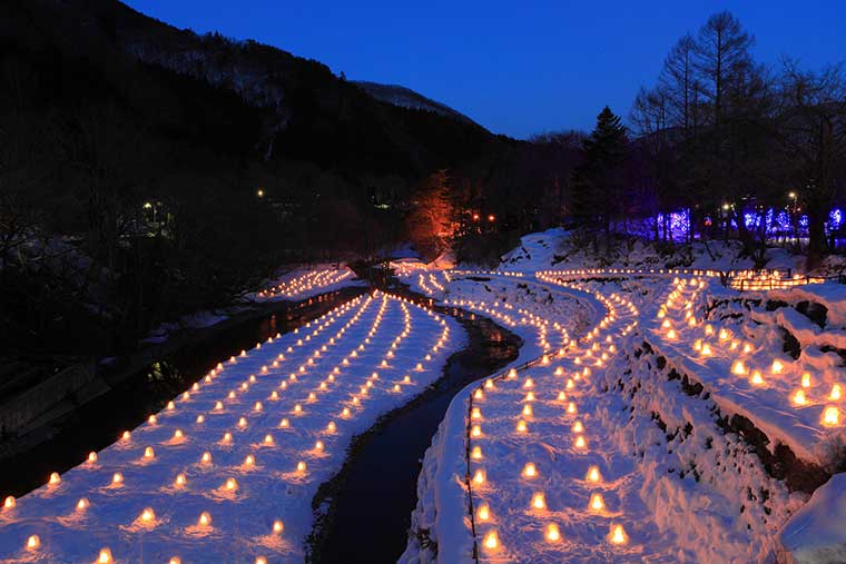 湯西川温泉 かまくら祭