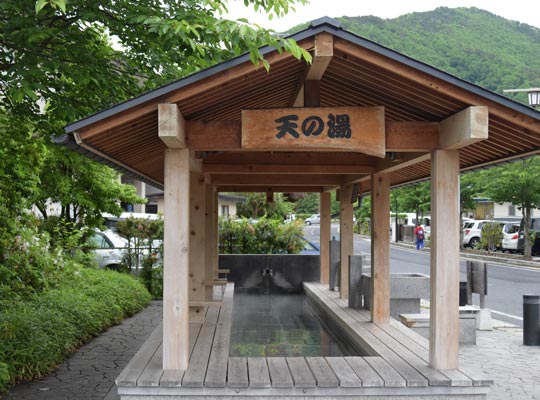 天童温泉 足湯