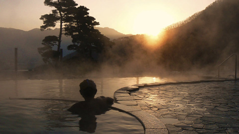 自由を愛する男たちへ。男一人旅に人気の温泉地ランキング