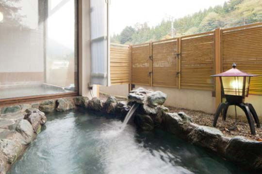 四万温泉 あやめや旅館
