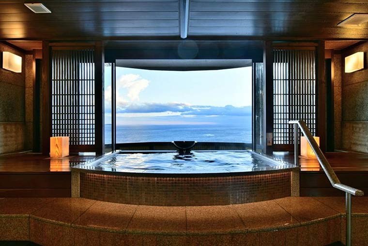 ラグジュアリー 和 ホテル 風の薫