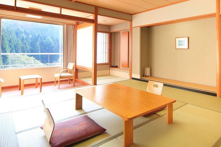 蔵王温泉 蔵王四季のホテル