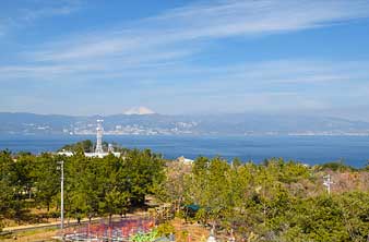初島灯台