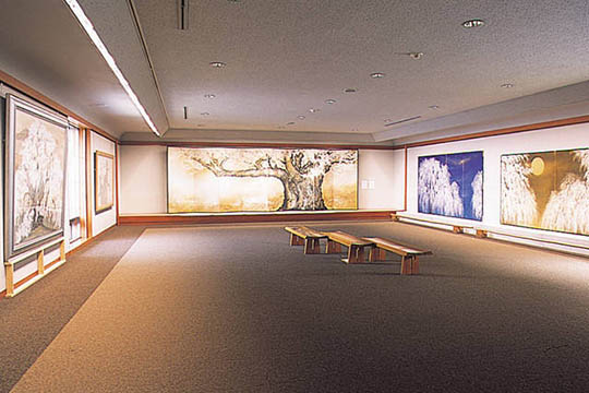 箱根芦ノ湖成川美術館