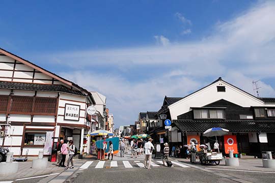 輪島朝市(朝市通り)