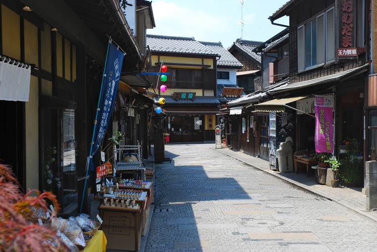菓子屋横丁
