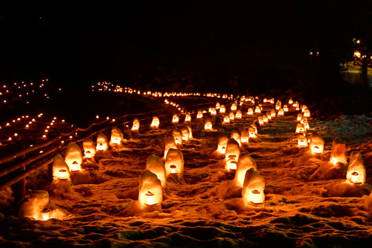 湯西川温泉かまくら祭り