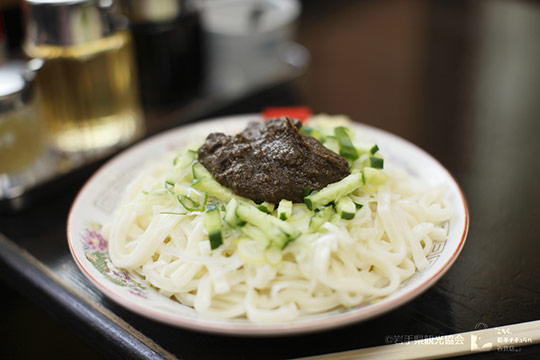 白龍(ぱいろん)本店
