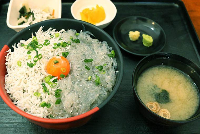 大洗漁協直営 かあちゃんの店