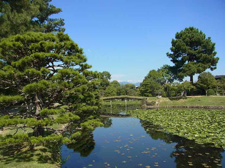 衆楽園(しゅうらくえん)