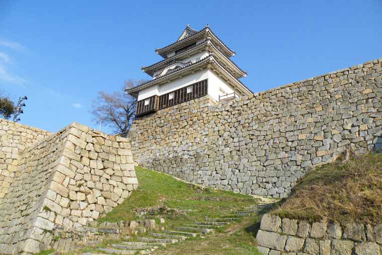 丸亀城