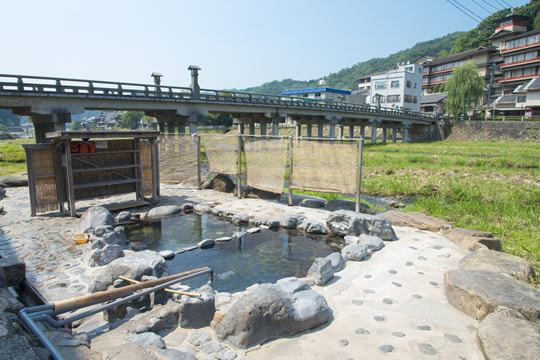 三朝温泉