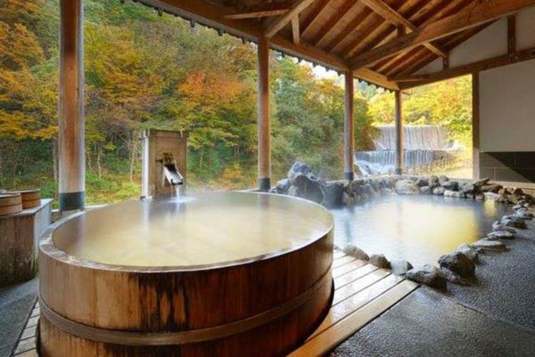 土湯温泉 ホテル山水荘