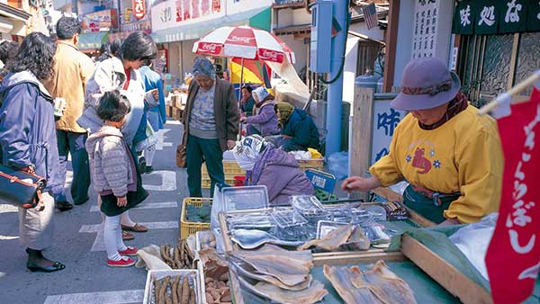 呼子の朝市