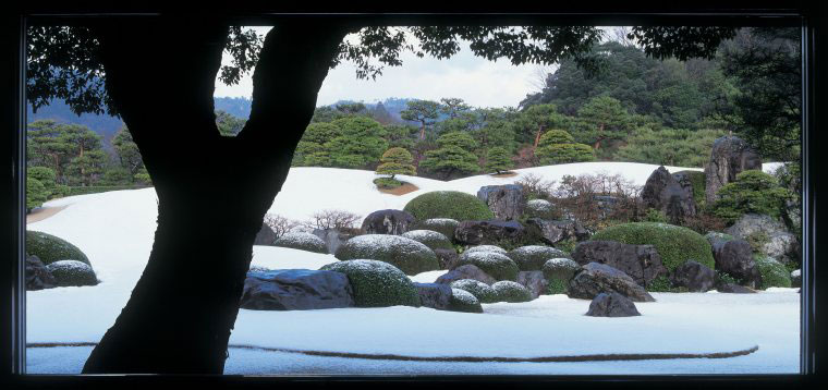 足立美術館の雪景色
