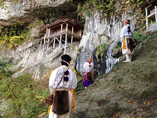 三仏寺奥院(投入堂)