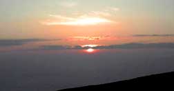 白山 山頂から見た夕日