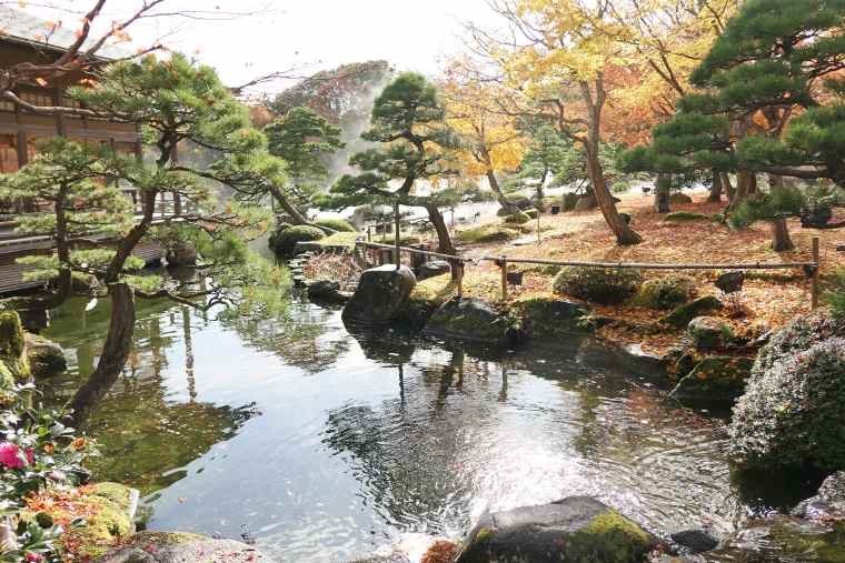 池泉