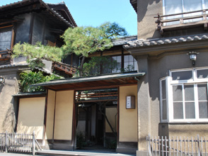 西山本館