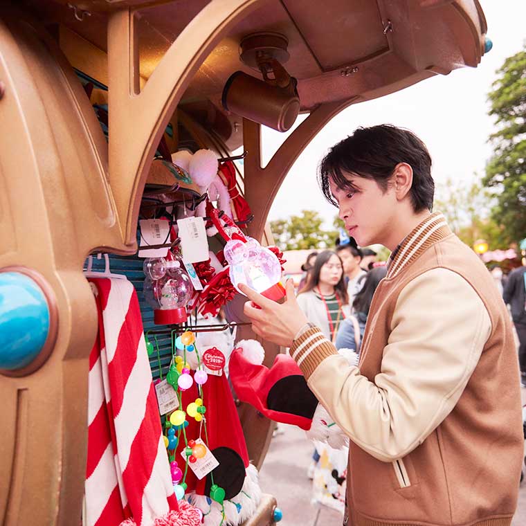 ディズニークリスマス 東京ディズニーシー 鈴木康介
