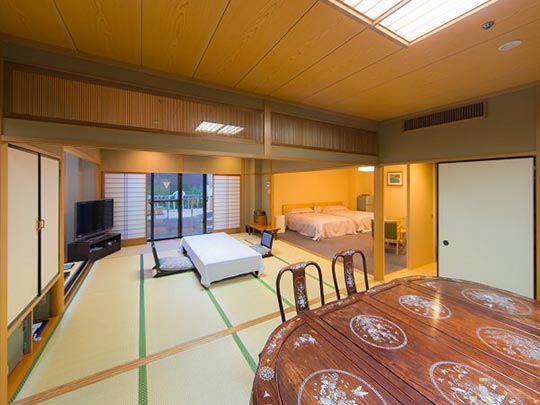 倉敷由加温泉 ホテル山桃花