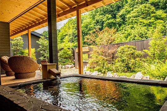 塩原温泉 全室離れの宿 楓音