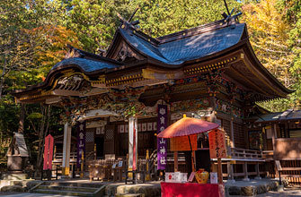 宝登山神社 (ほどさんじんじゃ)