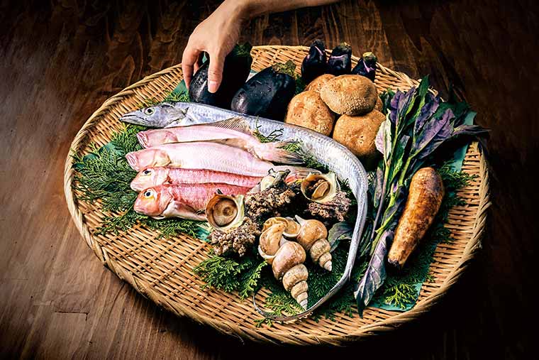 土産土法の精神と技術で提供される料理