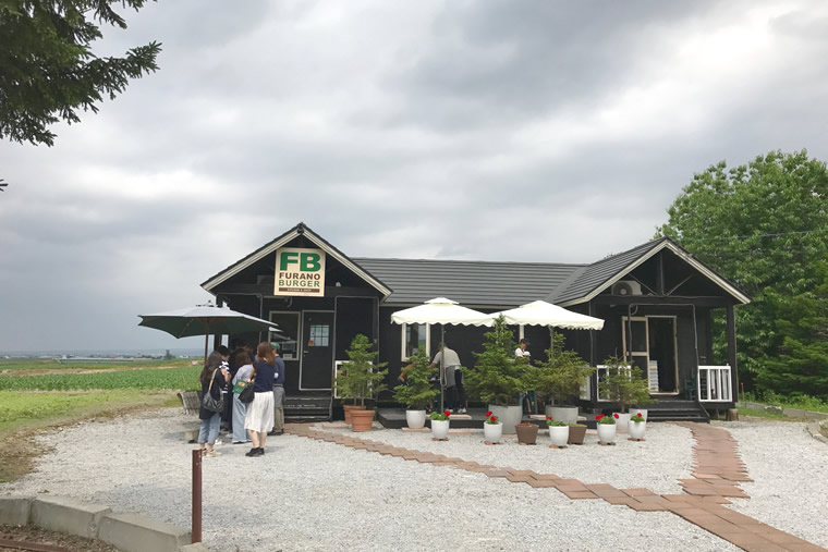 柴犬まるの北海道の旅