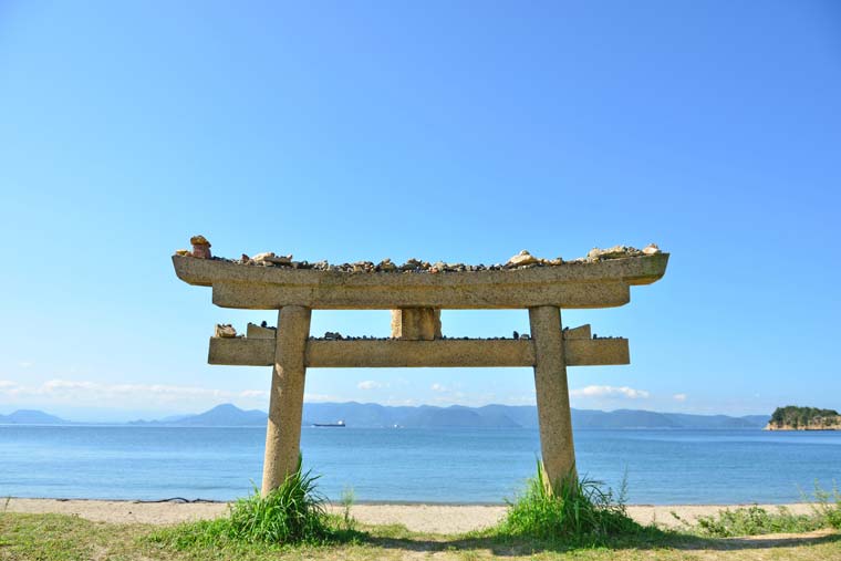 直島