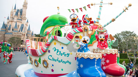 東京ディズニーランドのクリスマス2019 パレードや新発売グッズもご紹介