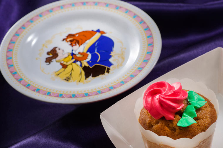 カップケーキ(キャラメル風味)、スーベニアプレート付き
