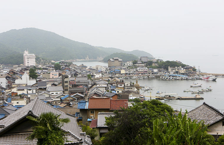 古くから港町として栄えた鞆には、江戸時代に造られた建物も多数