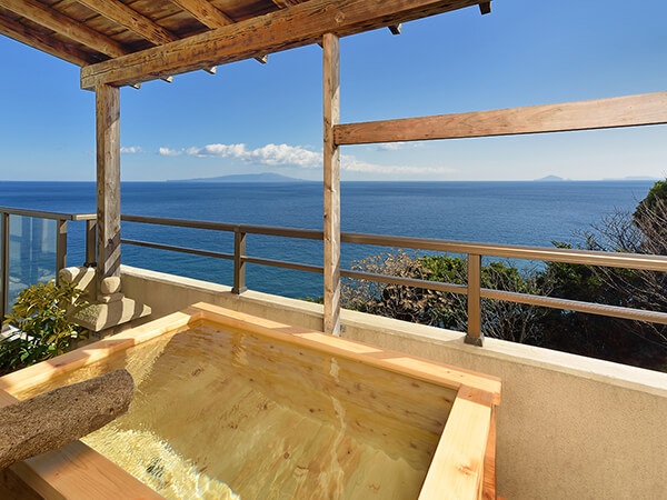 高台から海を望む　絶景の宿　伊豆・熱川温泉　粋光（ＳＵＩＫＯ）