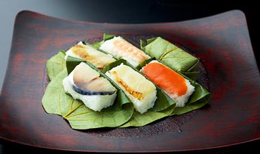 「平宗」の柿の葉寿司