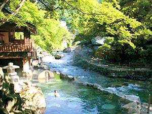 宝川温泉汪泉閣 