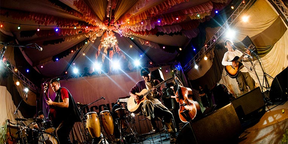 NEW ACOUSTIC CAMP