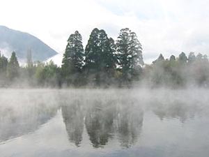 金鱗湖(きんりんこ)