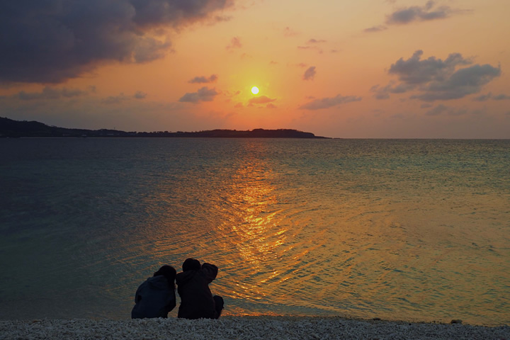 バラス島の夕暮れは、とても静かでロマンティックだった