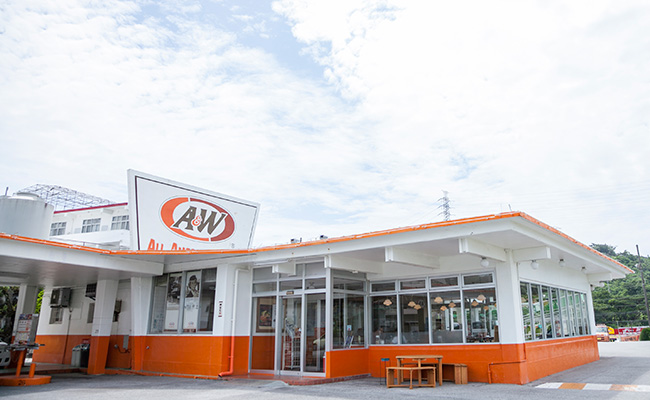 A＆W 屋宜原店（エイアンドダブリュ・やぎばるてん）