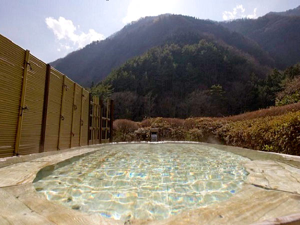 西山温泉　全館源泉掛け流しの宿　慶雲館