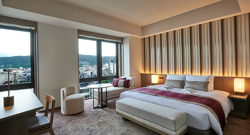 ＴＨＥ　ＧＡＴＥ　ＨＯＴＥＬ　京都高瀬川　ｂｙ　ＨＵＬＩＣ