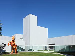 十和田市現代美術館