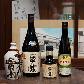 醸造が盛んな和歌山。湯浅エリアの名物醤油はおみやげにピッタリ。
