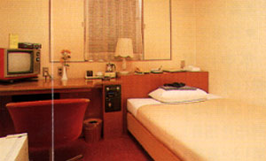三条ロイヤルホテルの客室の写真
