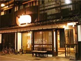 近江八幡で水郷巡りをしにいきます。おすすめのホテルは？