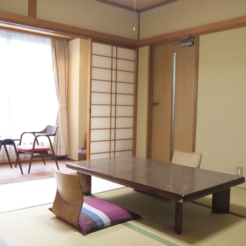 鈍川温泉　皆楽荘の客室の写真