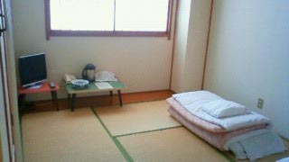 ビジネスホテル　松楽の客室の写真