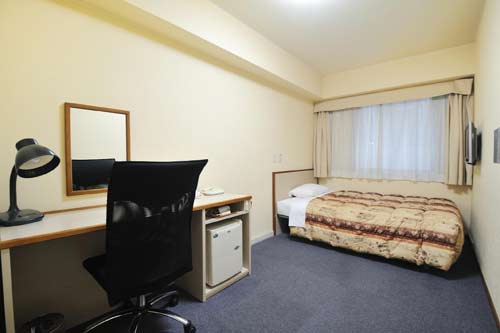 博多駅前エスビーホテルの客室の写真