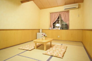 軽井沢ストーンペンションの部屋画像